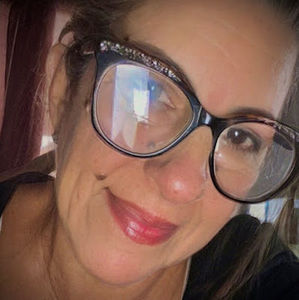 Meet your Posher, Carmen